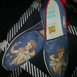 Snow White Toms